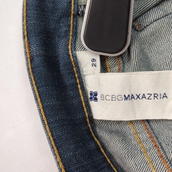 BCBG MAXAZRIA, straight leg,, size 29 - Picture 4 of 7